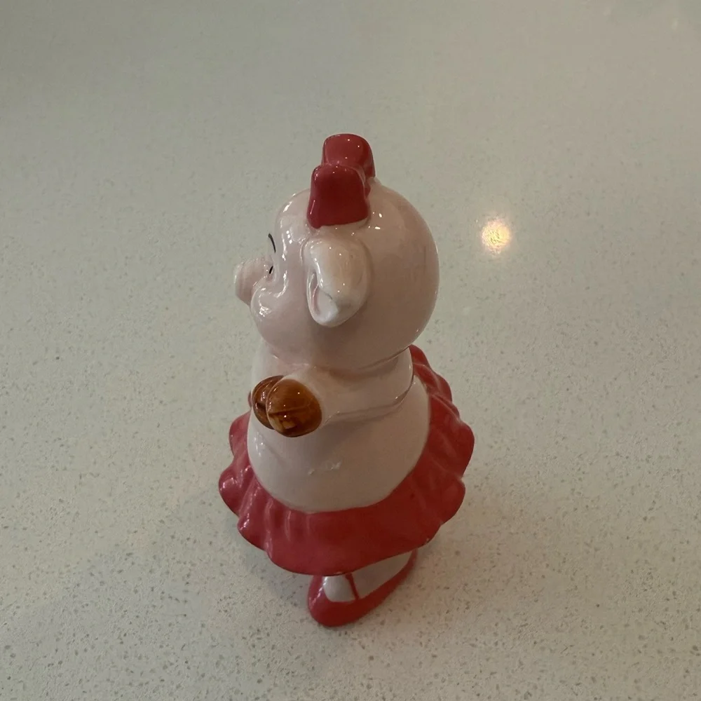 Danbury Mint Swine Lake Piggies Ceramic 4